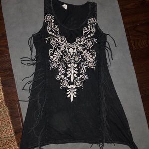 Ladies tank top with fringe